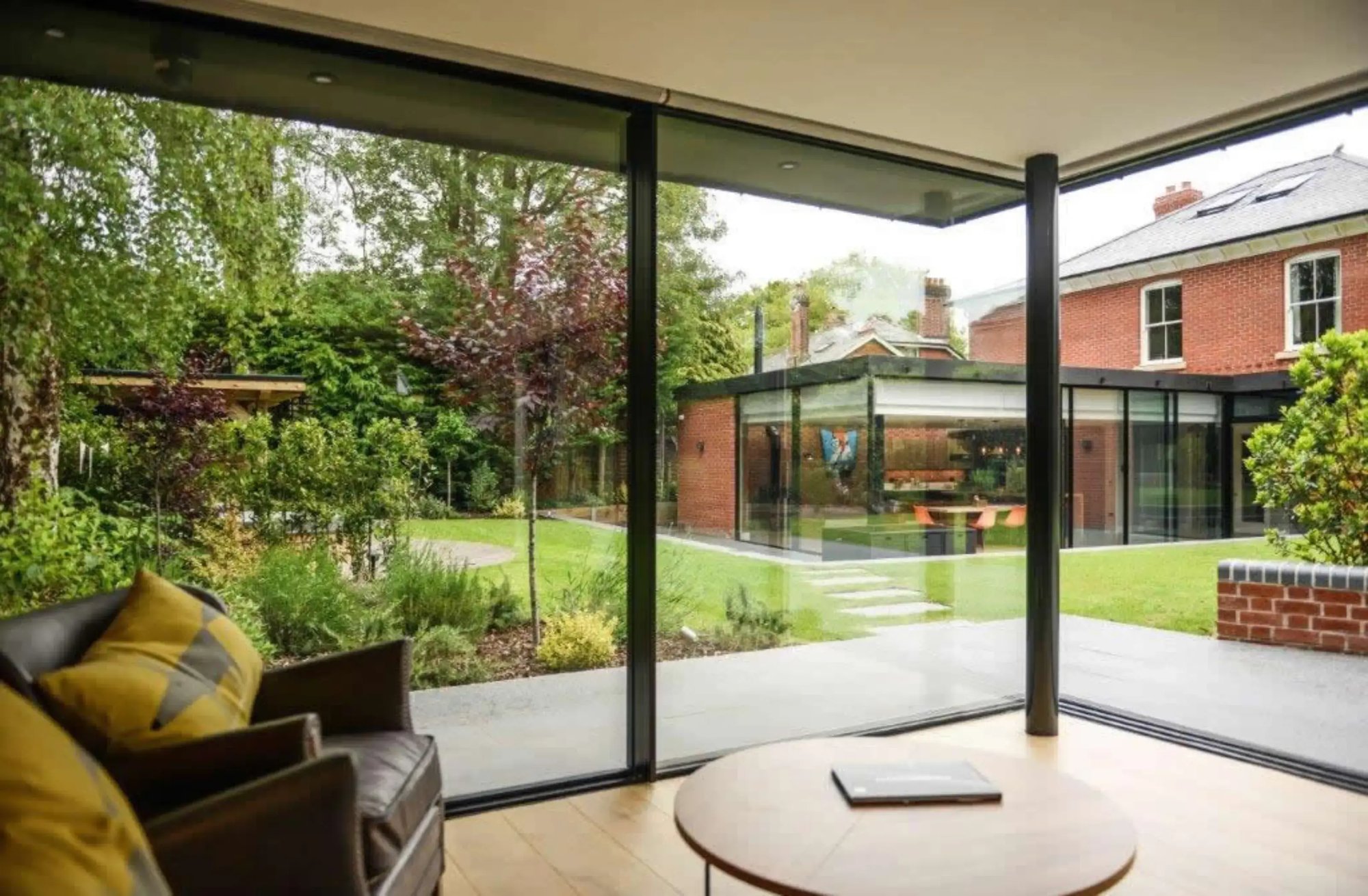 Harveys Windows Before & After (1)